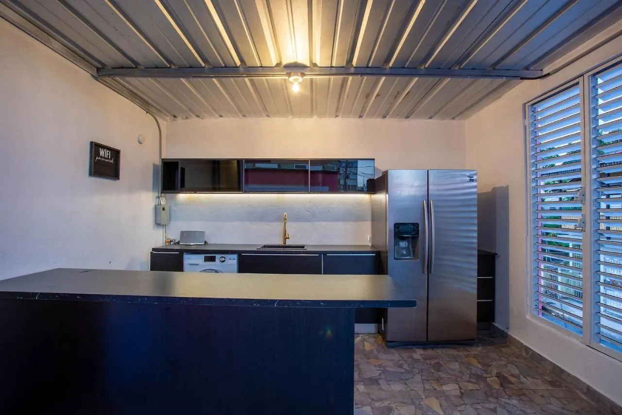 Hostel Guava House Pansiyon San Juan